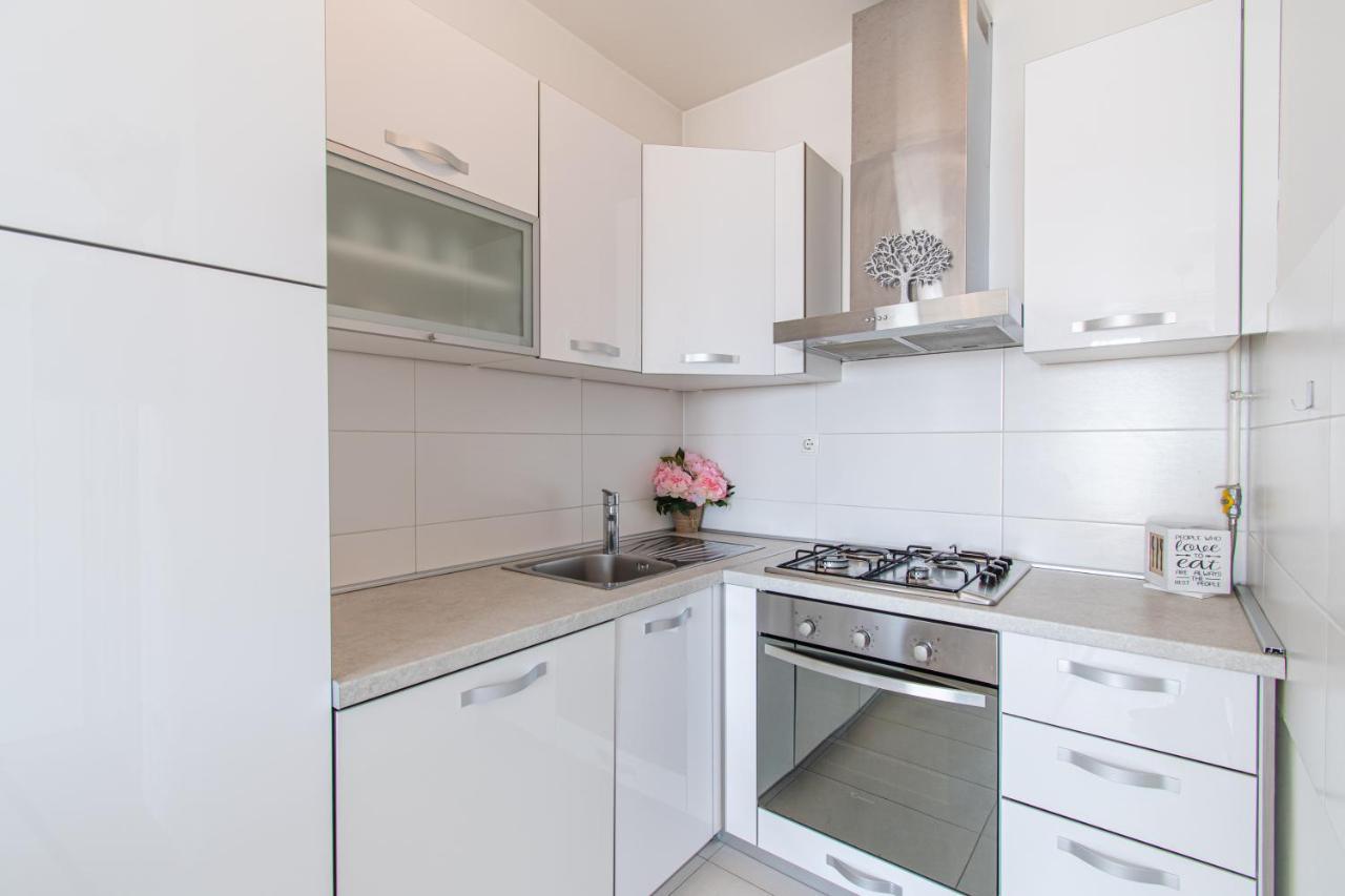 Flexible Selfcheckins 32 - Zagreb - Garage - Electric Vehicle Ccharger - Big Loggia - New - Apartments Repinc 32 Exterior foto