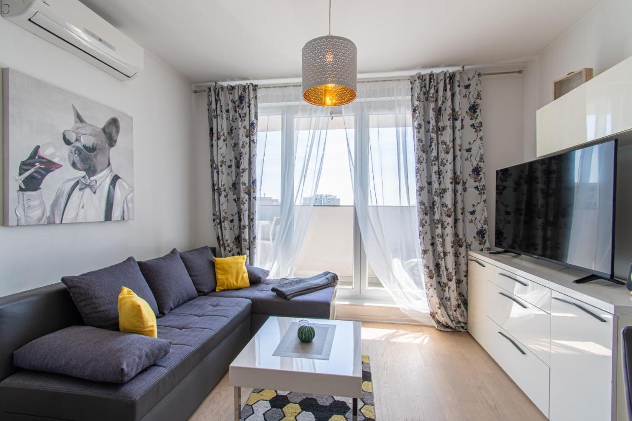 Flexible Selfcheckins 32 - Zagreb - Garage - Electric Vehicle Ccharger - Big Loggia - New - Apartments Repinc 32 Exterior foto