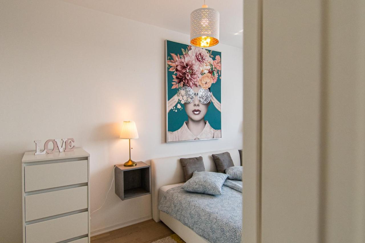 Flexible Selfcheckins 32 - Zagreb - Garage - Electric Vehicle Ccharger - Big Loggia - New - Apartments Repinc 32 Exterior foto